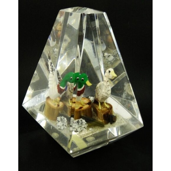 Vintage MCM Clear Lucite Prism Paperweight Lot Birds Canada Wood Carved - Picture 14 of 16
